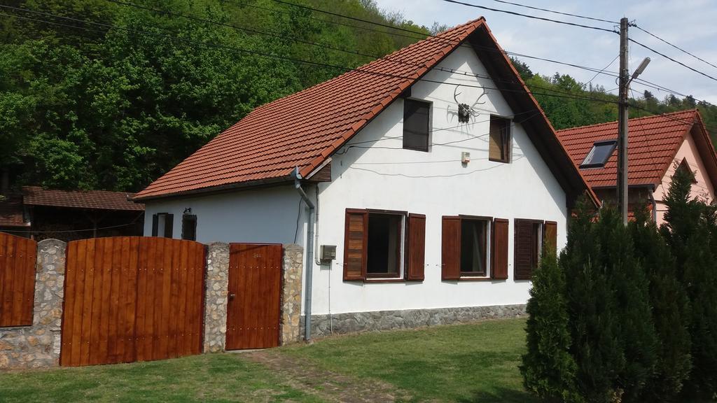 Casa Sasca Montana Villa Dış mekan fotoğraf